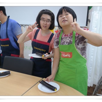 주간보호센터 요리실습-김밥만들기 (8.21) 이미지